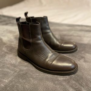 Banana Republic Chelsea Boots, Brown. Men’s 11